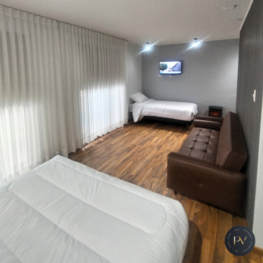 Habitación Familiar con Balcón 2
